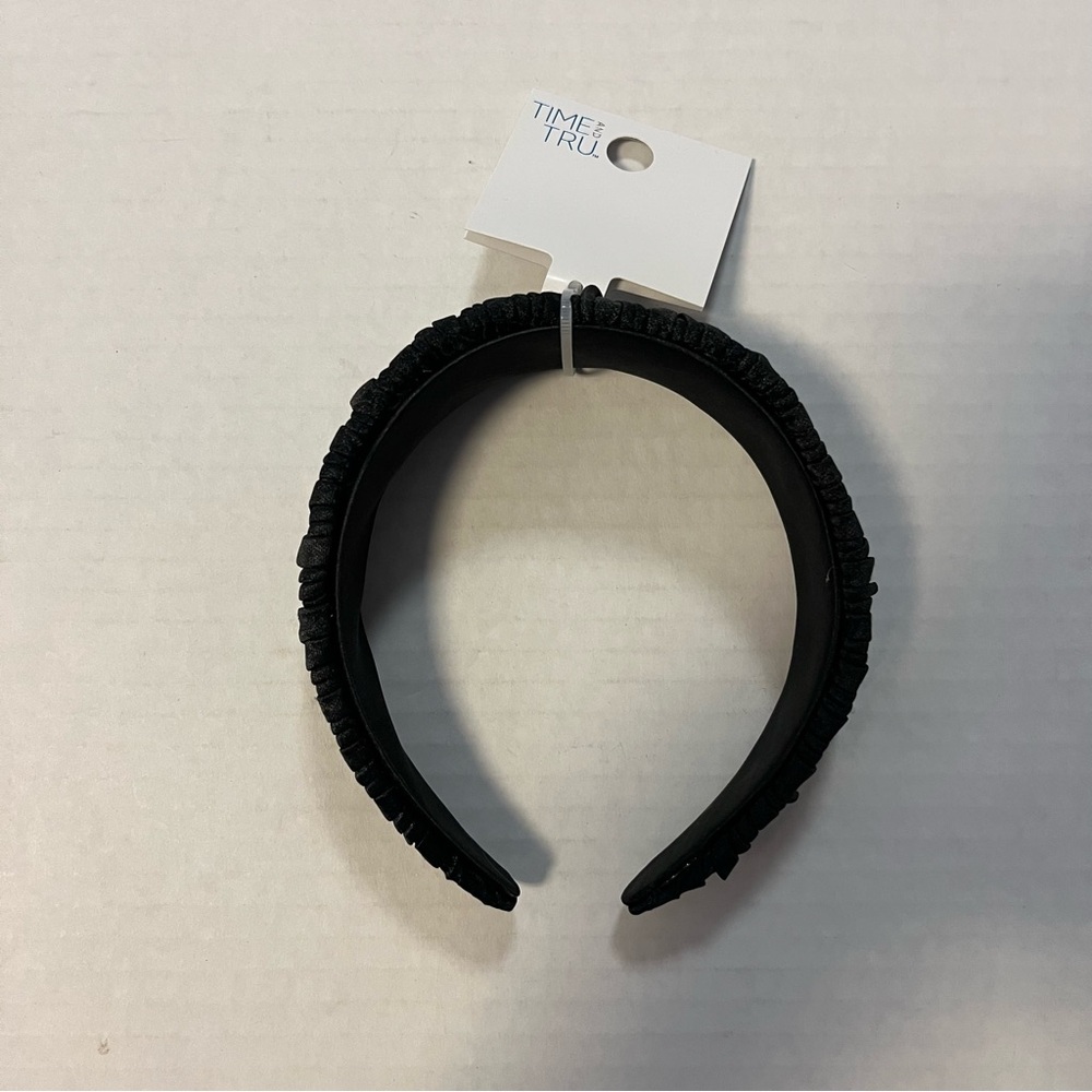 Pleated Flat Headband in Black by Time & Tru NEW with Tags